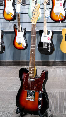 Store Special Product - Fender - American Professional II Telecaster, Rosewood Fingerboard - 3-Colour Sunburst